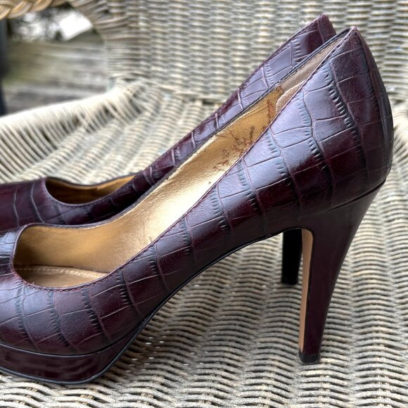 Circa Joan & David classic heels - Picture 2 of 2